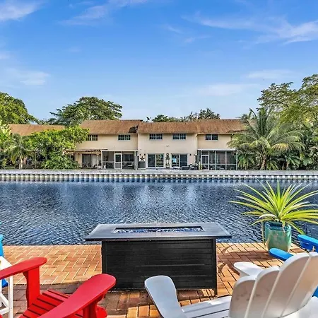 Apartamento Heated Pool, Yard, Laundry, Kayaks, Bbq, Kitchen
